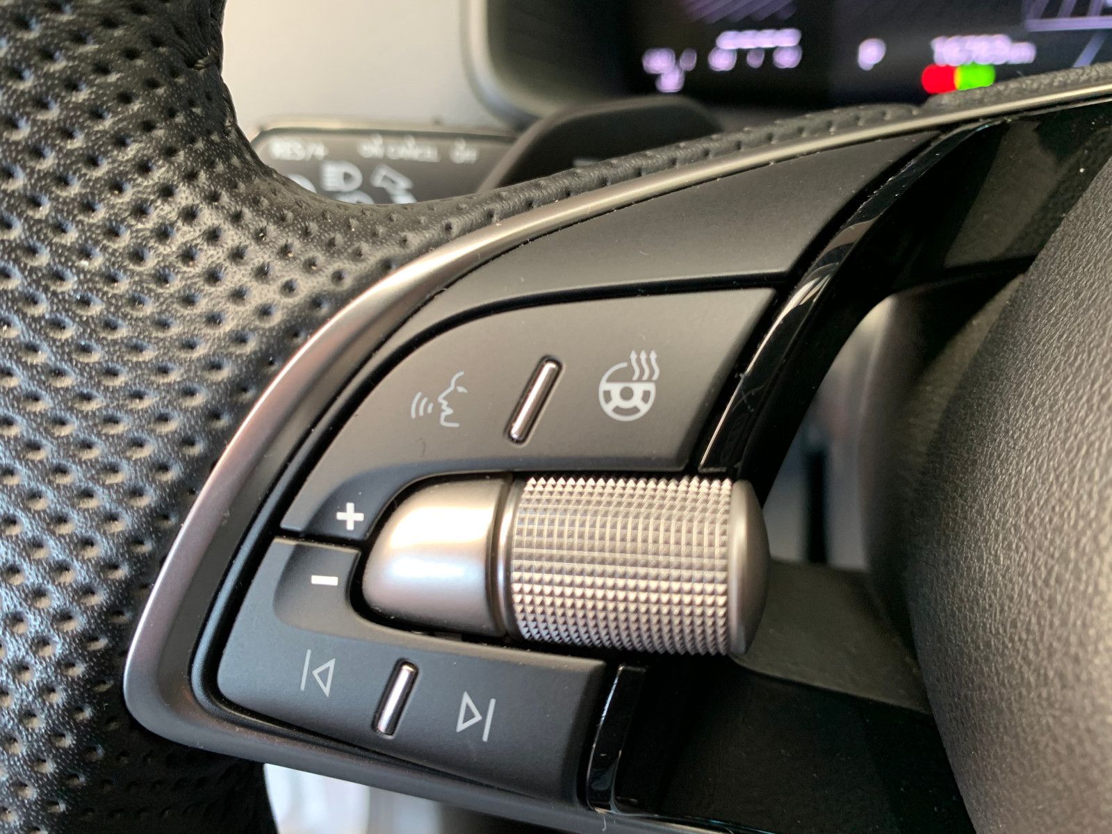 Skoda Karoq 150PS Drive DSG AppConnect/Sitzh./Allw/LED